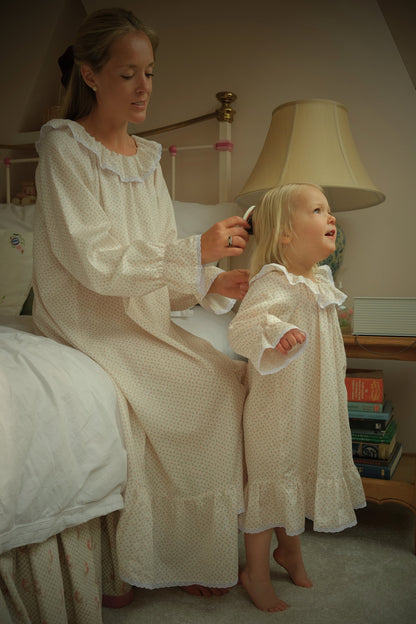 matching mum and child nightie detail