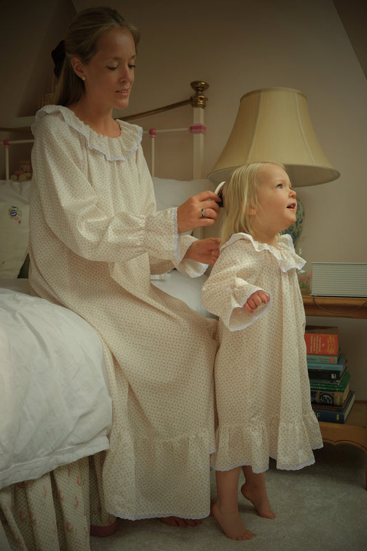 matching mum and child nightie detail